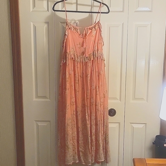 Spell Hendrix Strappy xL - Picture 3 of 9